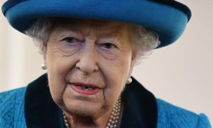 Royal expert confirms Queen is not dead